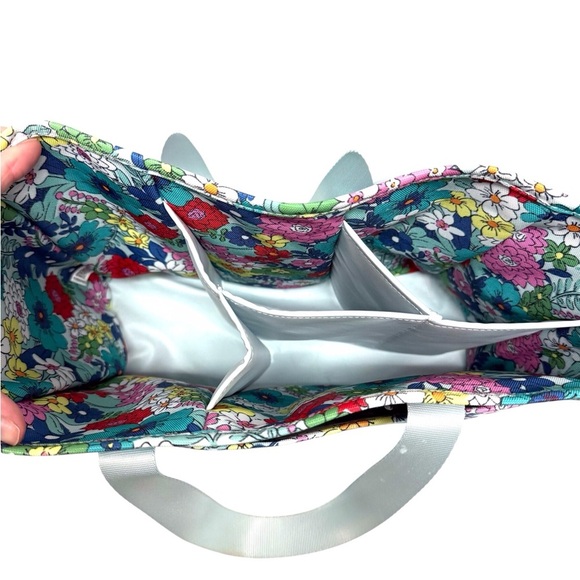 Vera Bradley Tote Lighten Up Far Out Floral Colorful Floral NWOT - Picture 7 of 8